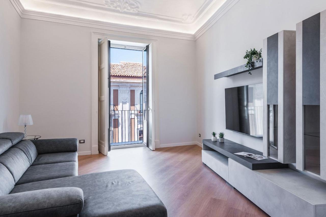 Etnea Modern Apartment By Wonderful Italy 卡塔尼亚 外观 照片
