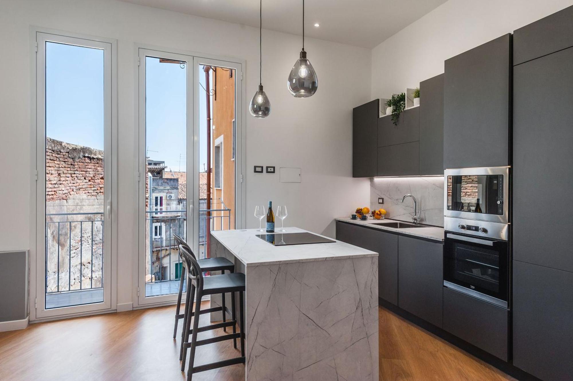 Etnea Modern Apartment By Wonderful Italy 卡塔尼亚 外观 照片